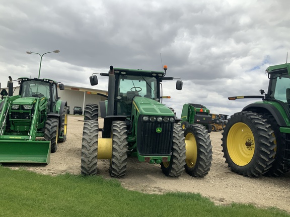 2010 John Deere 8320R Tractor