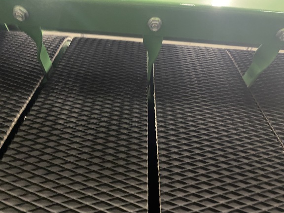 2023 John Deere 560M Baler/Round