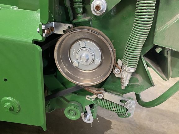 2023 John Deere 560M Baler/Round