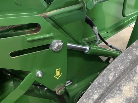 2023 John Deere 560M Baler/Round