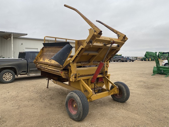 Haybuster 2640 Bale Processor