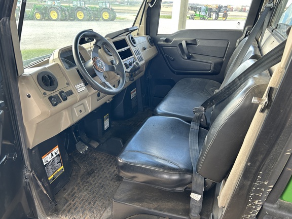 2022 John Deere XUV 835R ATV