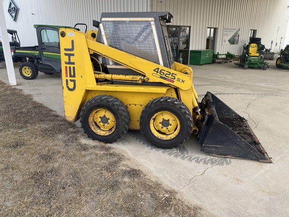 1992 Gehl SL4625 Skid Steer Loader