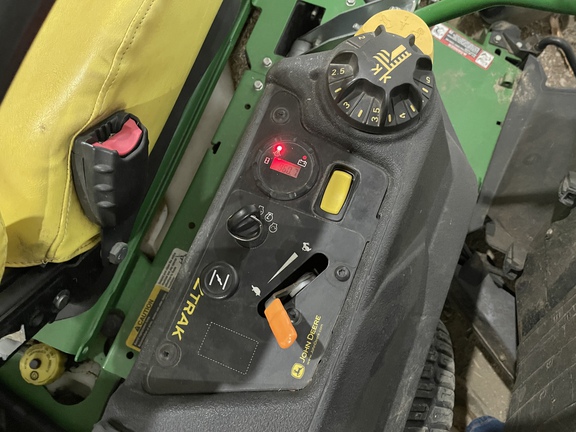 2021 John Deere Z740R Mower/Zero Turn