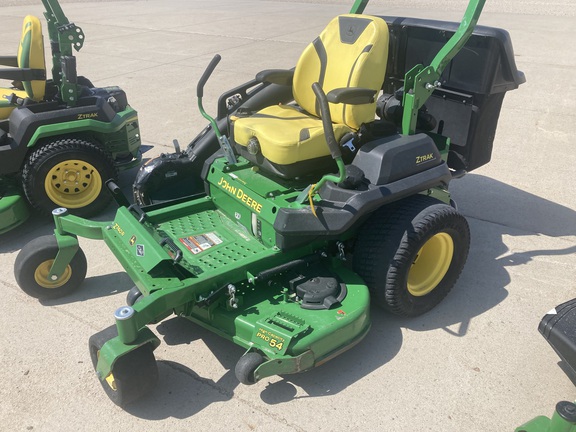 2021 John Deere Z740R Mower/Zero Turn