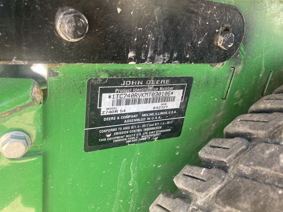 2021 John Deere Z740R Mower/Zero Turn