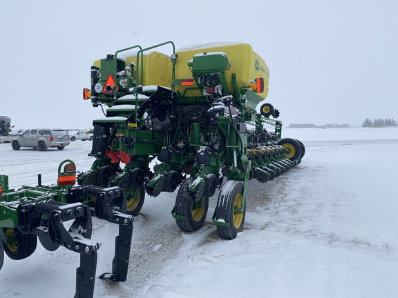 2023 John Deere 1775NT Planter