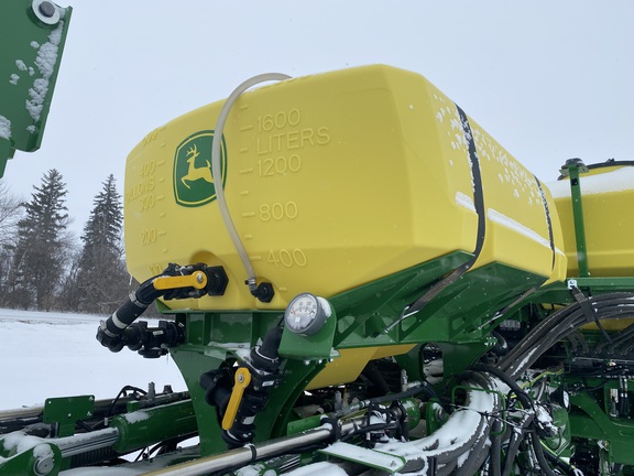 2023 John Deere 1775NT Planter