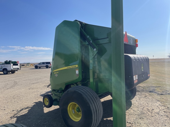 2023 John Deere 560M Baler/Round