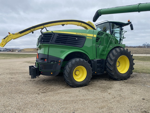 2024 John Deere 9500 Forage Harvester