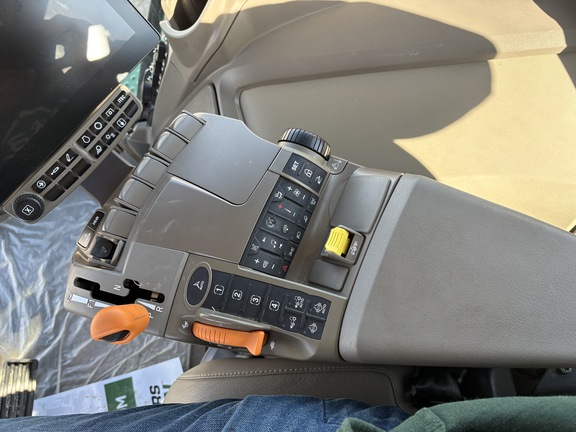 2024 John Deere 8R 310 Tractor