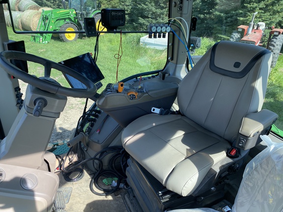 2024 John Deere 8R 370 Tractor