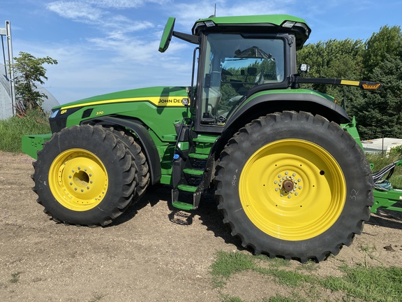 2024 John Deere 8R 370 Tractor