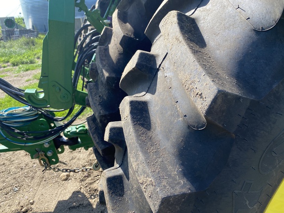 2024 John Deere 8R 370 Tractor