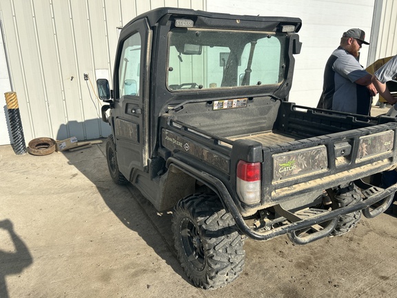 2022 John Deere XUV 835M ATV
