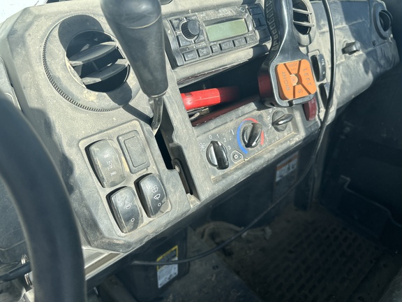 2022 John Deere XUV 835M ATV