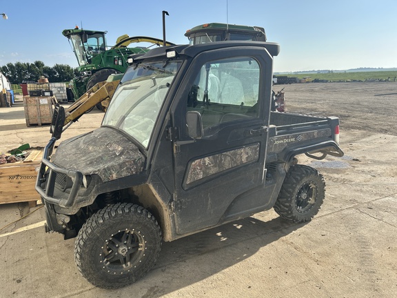 2022 John Deere XUV 835M ATV