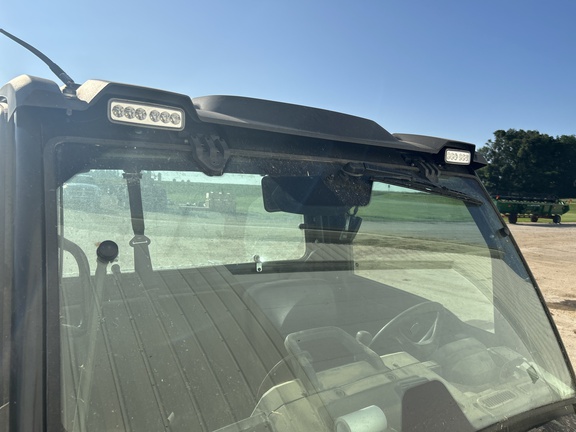 2022 John Deere XUV 835M ATV