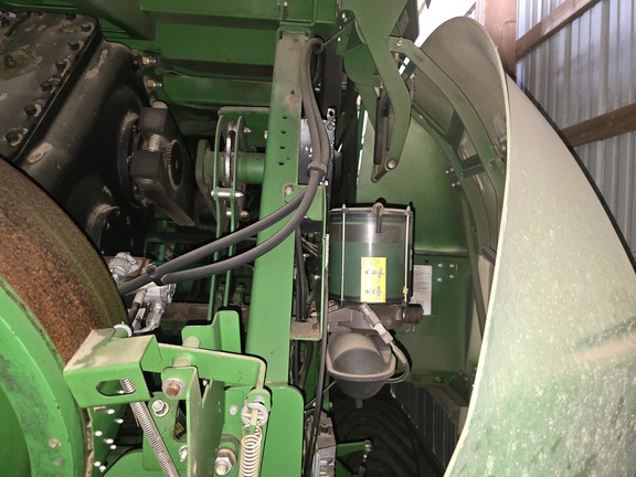 2015 John Deere L340 Baler/Big Square