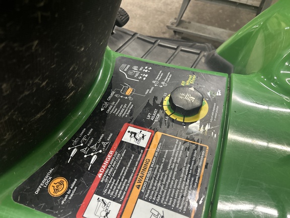 2002 John Deere X485 Garden Tractor