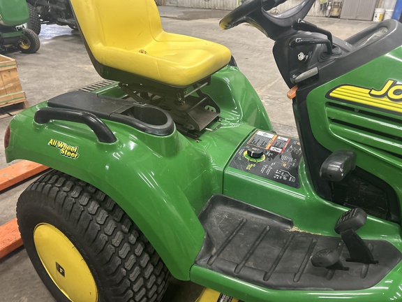 2002 John Deere X485 Garden Tractor