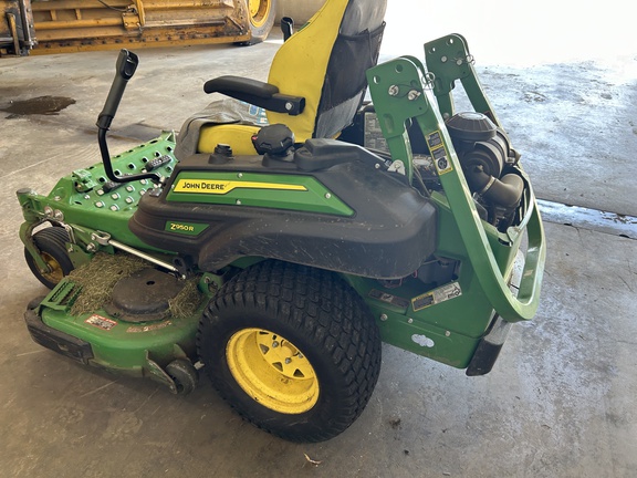 2023 John Deere Z950R Mower/Zero Turn