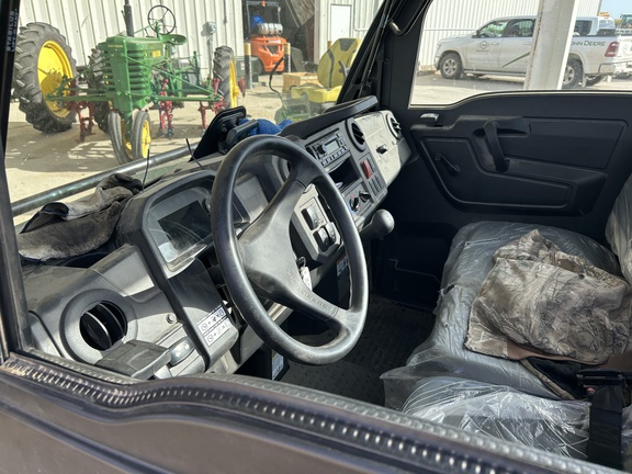 2023 John Deere XUV 835M ATV