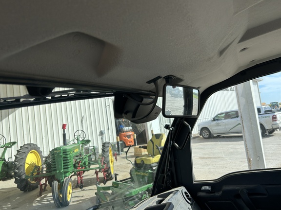 2023 John Deere XUV 835M ATV