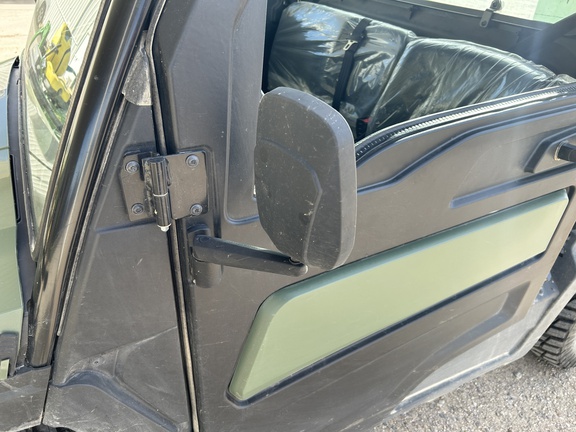 2023 John Deere XUV 835M ATV