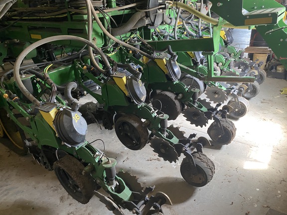 2016 John Deere DB90 Planter