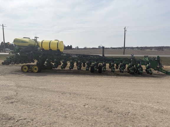 2016 John Deere DB90 Planter