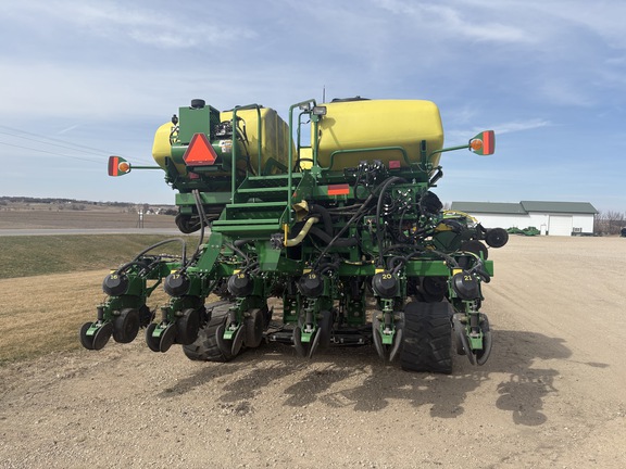 2016 John Deere DB90 Planter