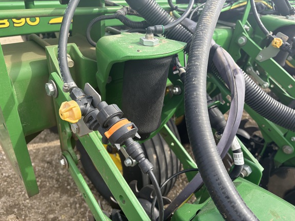 2016 John Deere DB90 Planter