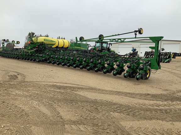 2016 John Deere DB90 Planter