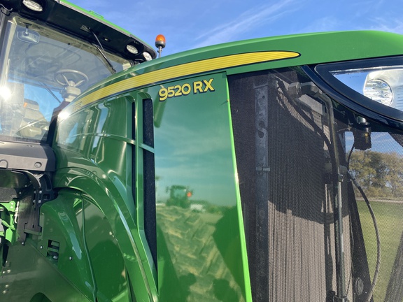 2018 John Deere 9520RX Tractor Rubber Track