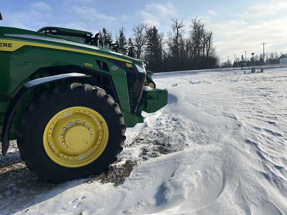 2020 John Deere 8R 250 Tractor