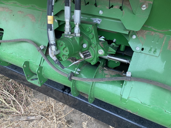 2018 John Deere 645FD Header Combine