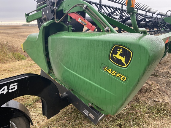 2018 John Deere 645FD Header Combine