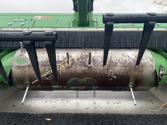 2018 John Deere 645FD Header Combine