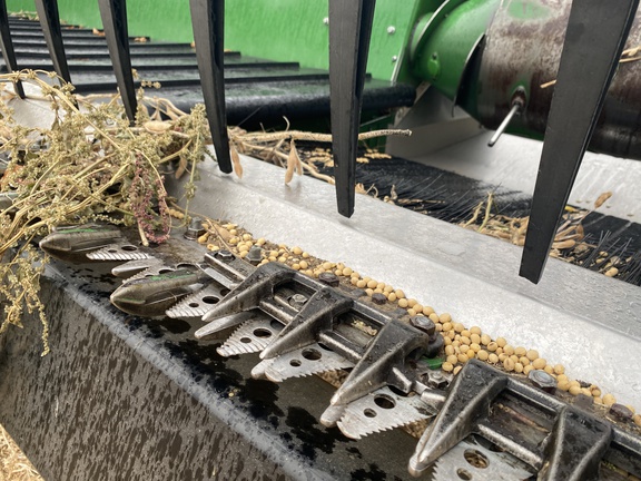 2018 John Deere 645FD Header Combine