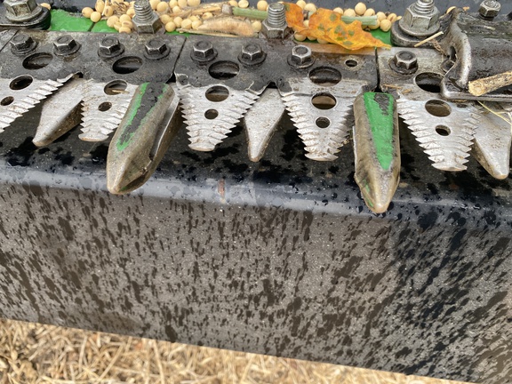 2018 John Deere 645FD Header Combine