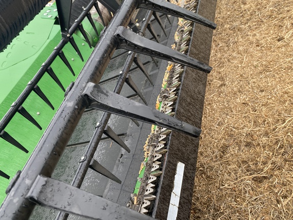 2018 John Deere 645FD Header Combine