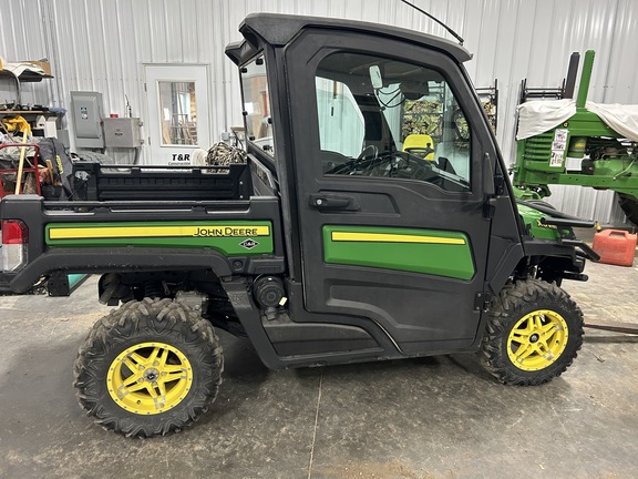 2019 John Deere XUV 835M ATV