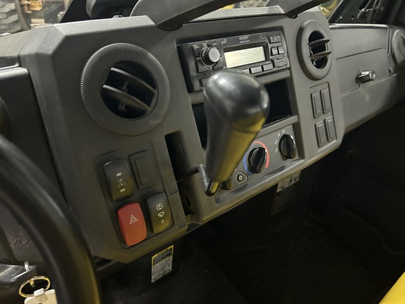 2019 John Deere XUV 835M ATV