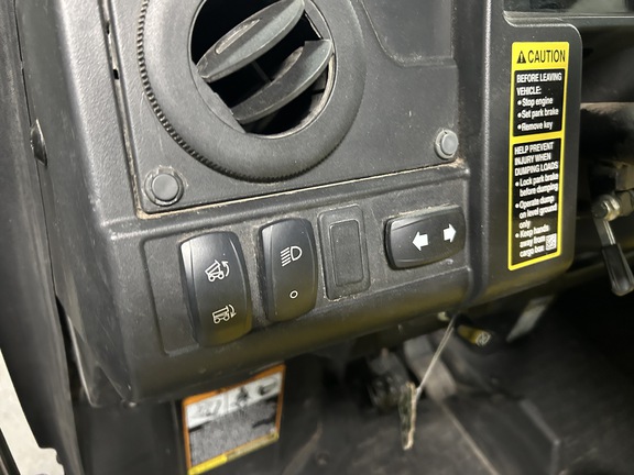 2019 John Deere XUV 835M ATV