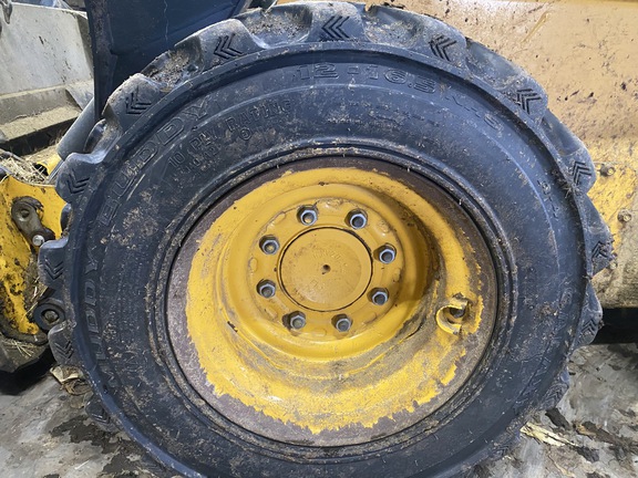 2024 John Deere 324G Skid Steer Loader