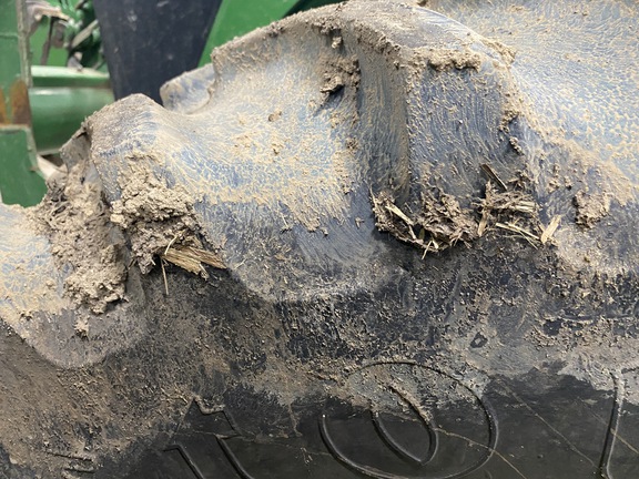 2004 John Deere 7820 Tractor