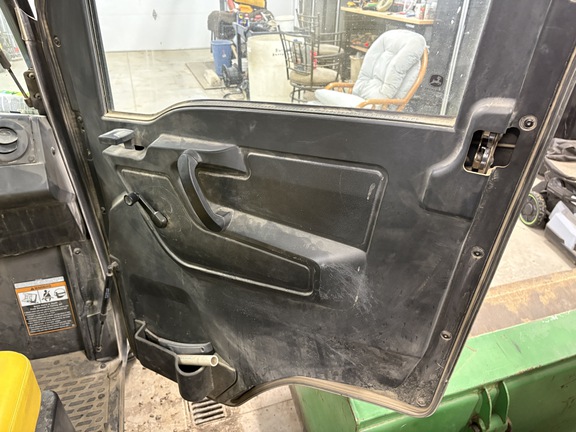 2022 John Deere XUV 835M ATV