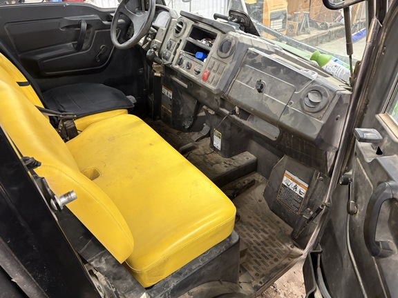 2022 John Deere XUV 835M ATV