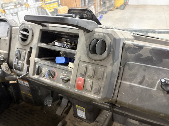 2022 John Deere XUV 835M ATV